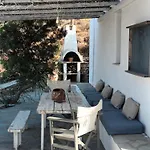 Red Rocks Πάρος