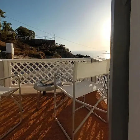 Red Rocks * Parikia (Paros)