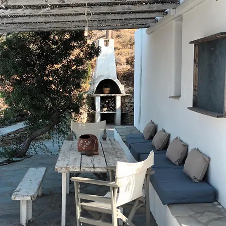 Red Rocks Parikia (Paros)